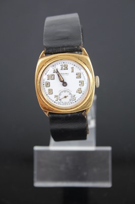 Lot 413 - A gent's Tavannes 18ct gold cased manual wind...