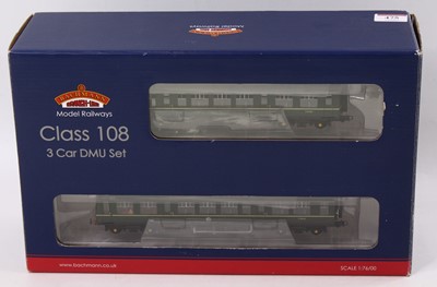 Lot 475 - 32-913 Bachmann Branch-line class 108 3-car...