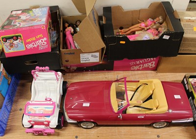 Lot 1520 - A large quantity of Mattel Barbie figures and...