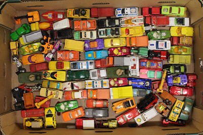 Lot 1528 - A tray of mixed issue Matchbox diecast...