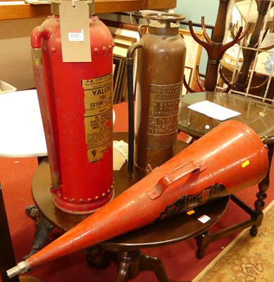 Lot 1247 - A copper fire extinguisher by The Empire Fire...