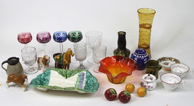 Lot 504 - A collection of ceramics and glassware to...