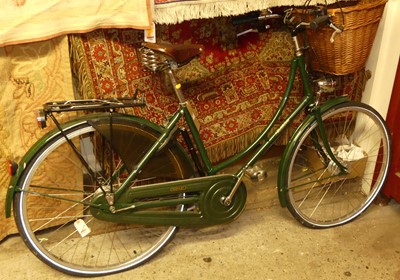 Lot 1324 - A Pashley green painted lady's bicycle, with...