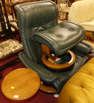 Lot 1333 - An Ekornes Stressless juniper green leather...