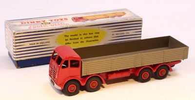 Lot 1327 - Dinky Toys, 901 Foden diesel 8-wheel wagon,...