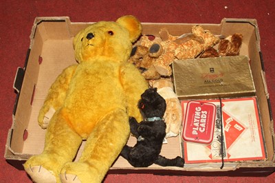 Lot 611 - A vintage golden mohair teddy bear having...