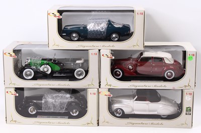 Lot 1071 - A Signature Models 1/18 scale group of five...