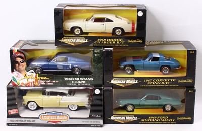 Lot 1072 - An American Muscle 1/18 scale boxed group of...