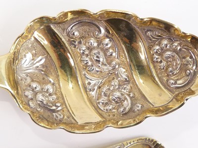Lot 2159 - A pair of George IV Irish silver gilt berry...