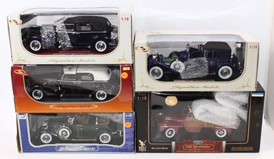 Lot 1078 - Five boxed 1/18 scale modern issue diecast...