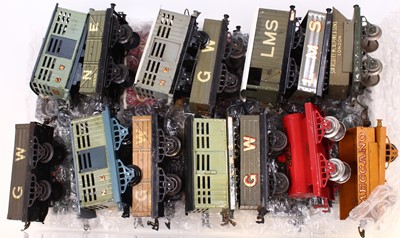 Lot 321 - Approx 28 Hornby 4-wheeled goods wagons, all...