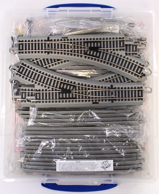 Lot 596 - Bachmann e-z track, 00 gauge grey plastic base...