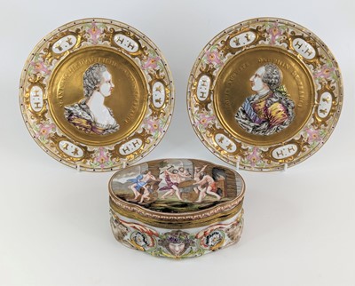 Lot 2102 - A pair of Naples porcelain cabinet plates,...