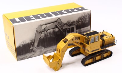 Lot 747 - A Conrad 1/50 scale Liebherr No. 2824 R991...