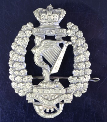 Lot 3112 - A Royal Irish Fusiliers Glengarry badge, the...