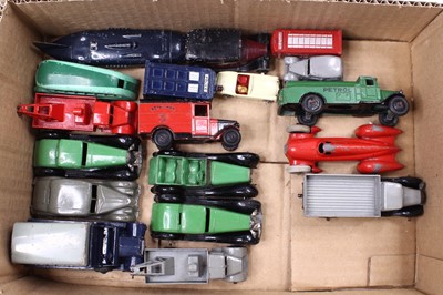 Lot 1575 - 17 various early issue Dinky Toy diecast...