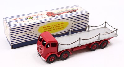 Lot 1288 - A Dinky Toys No. 905 Foden flat truck with...