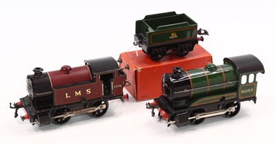 Lot 377 - Two Hornby 0-gauge clockwork locos: 1947-54 No....