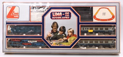 Lot 598 - Lima 00-gauge Motorail Express train set,...