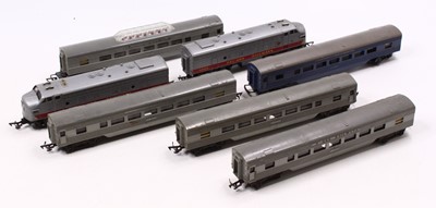 Lot 604 - Triang Transcontinental items: F7 A + B units...