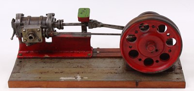 Lot 33 - A scratch-built horizontal mill engine,...