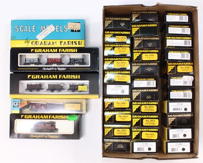 Lot 614 - Shoebox containing approx. 46 Graham Farish...