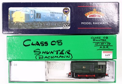 Lot 649 - Two Bachmann Branch-line diesel locos: 32-118...