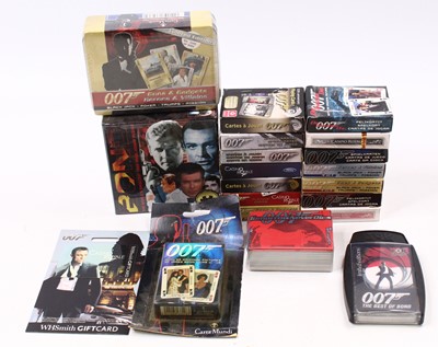 Lot 1840 - 1 box of various James Bond 007 related...