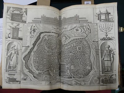 Lot 2001 - An 18th century Dutch Bible, Biblia Dat In De...