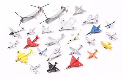 Lot 1679 - White metal loose and playworn aircraft...