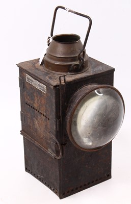 Lot 85 - Welch Patent, BR (S) Signal Hamp Lamp