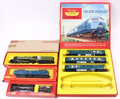 Lot 676 - Triang locos: RD52 ‘The Blue Pullman’ set...