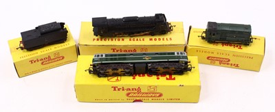 Lot 682 - Triang TT 3mm scale items: T591 4-6-2...