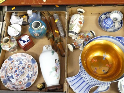 Lot 67 - Two boxes of ceramics to include a pair of...