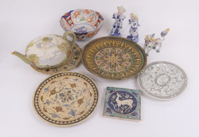 Lot 71 - Mixed ceramics to include Japanese imari bowl,...