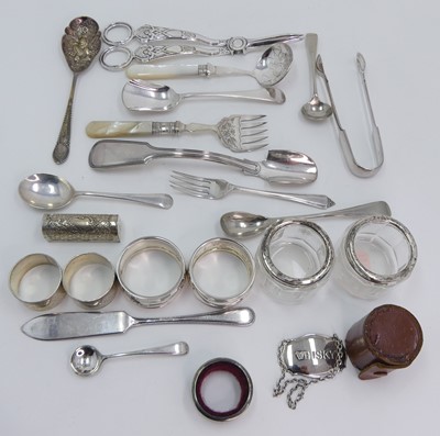 Lot 252 - Miscellaneous silver and plated items, to...