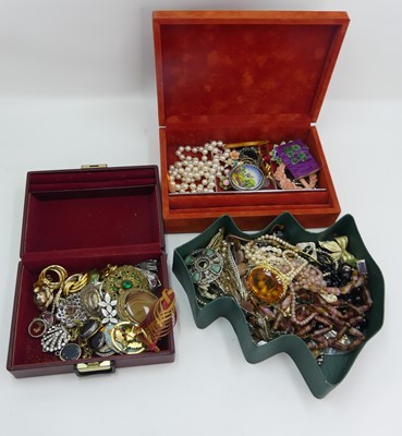 Lot 338 - Three jewellery boxes containing a collection...