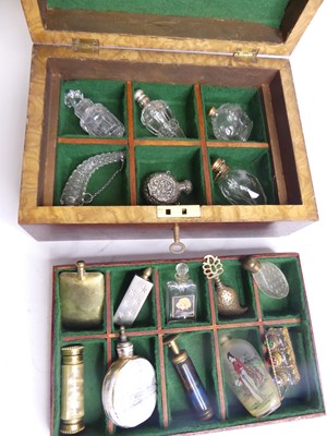 Lot 375 - A collection of Victorian and later scent...