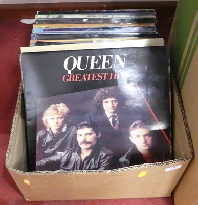 Lot 585 - A collection of vintage LPs, to include...