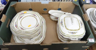 Lot 549 - An Alfred Meakin Seaham pattern part dinner...