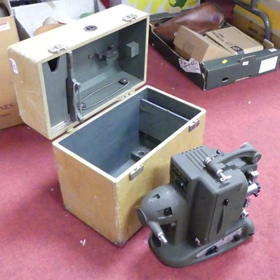 Lot 520 - A vintage Paillard Bolex projector, cased