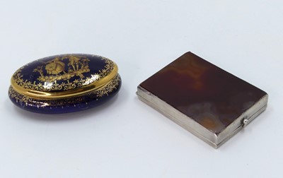 Lot 390 - A continental silver mounted polished agate...