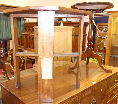 Lot 1189 - An Art Deco walnut and figured walnut...