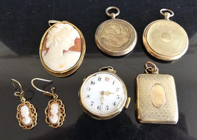 Lot 279 - A lady's 9ct gold cased wristwatch, having...