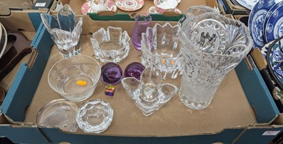 Lot 567 - A collection of glassware, to include Orrefors