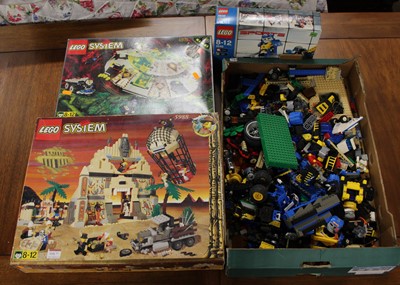 Lot 1444 - A tray containing loose Lego parts, together...