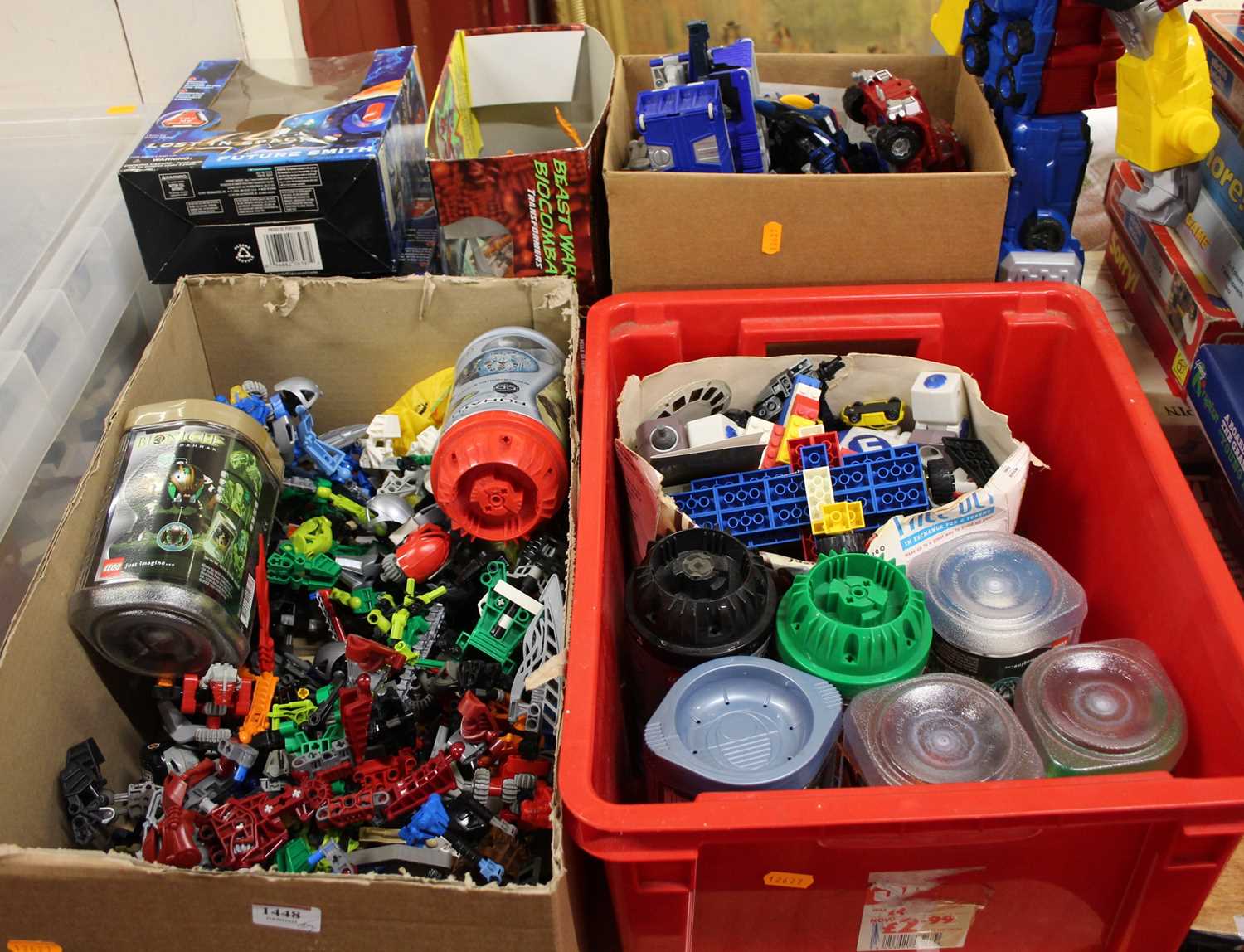 Lot 1448 A large quantity of Lego Bionicle figures