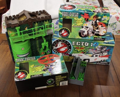 Lot 1456 - A box of Ghostbusters related action figures,...