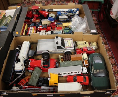 Lot 1524 - Two trays of mixed diecast vehicles to include...