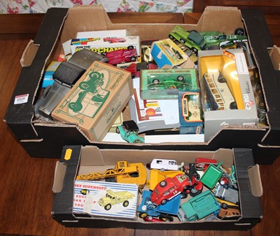 Lot 1525 - One tray of mixed issue diecast vehicles and...